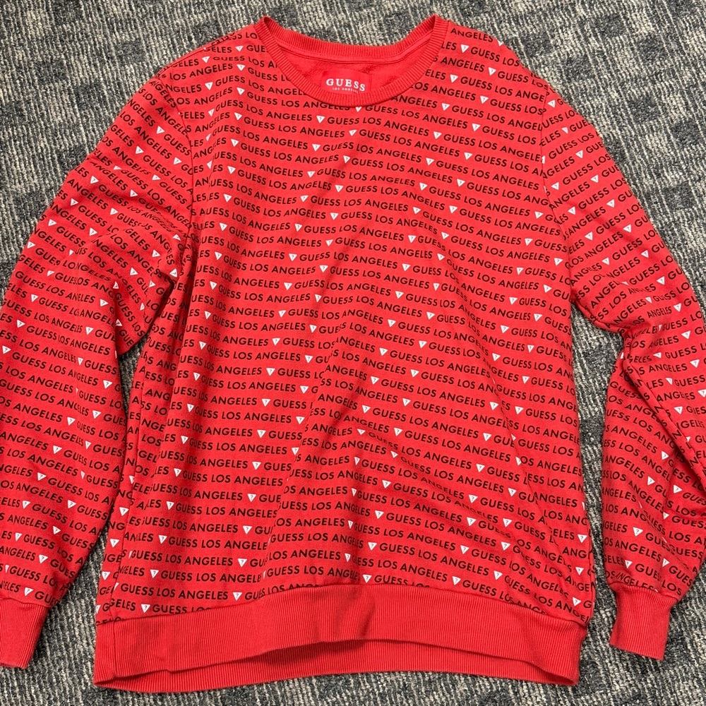 Guess Los Angeles Iconic Logo crewneck‎ sweatshirt in size XL.